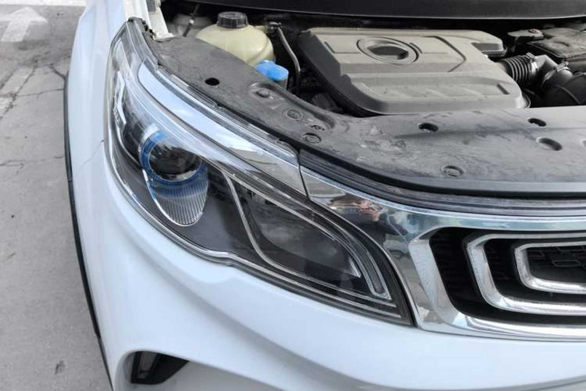 Used Geely Auto Vision X3 2017 1.5L Automatic Elite Model Right Front Headlight