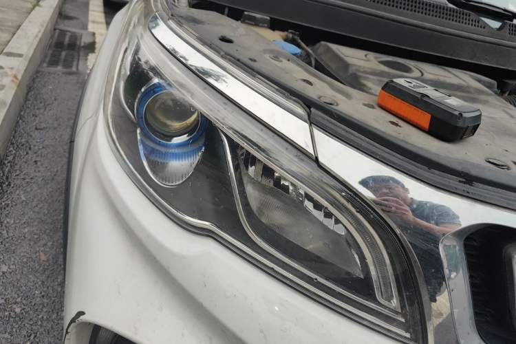 Used Geely Auto Vision X3 2017 1.5L Automatic Luxury Model Right Front Headlight