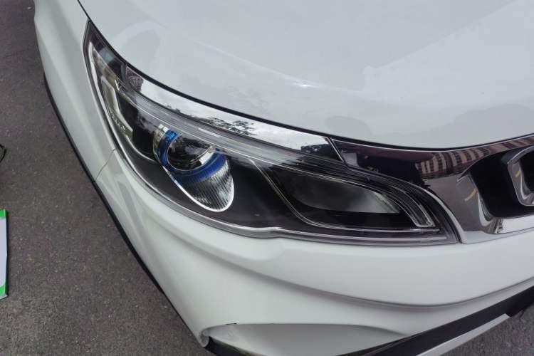 Used Geely Auto Vision X3 2017 1.5L Manual Elite Model Right Front Headlight