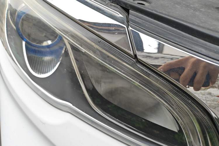 Used Geely Auto Vision X3 2017 1.5L Automatic Luxury Model Right Front Headlight