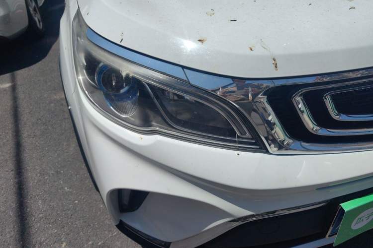Used Geely Auto Vision X3 2017 1.5L Automatic Luxury Model Right Front Headlight