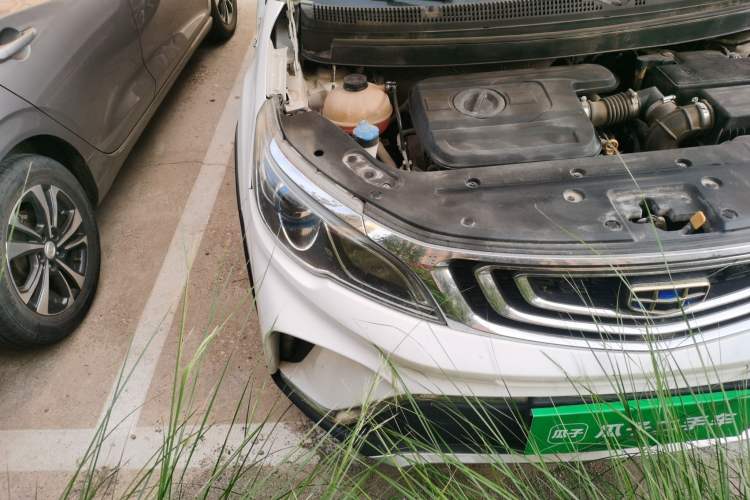 Used Geely Auto Vision X3 2017 1.5L Automatic Elite Model Right Front Headlight