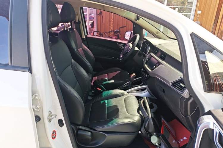 Used Geely Auto Vision X3 2017 1.5L Automatic Luxury Model Right Front Seat