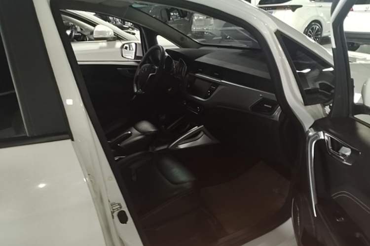 Used Geely Auto Vision X3 2017 1.5L Manual Luxury Model Right Front Seat
