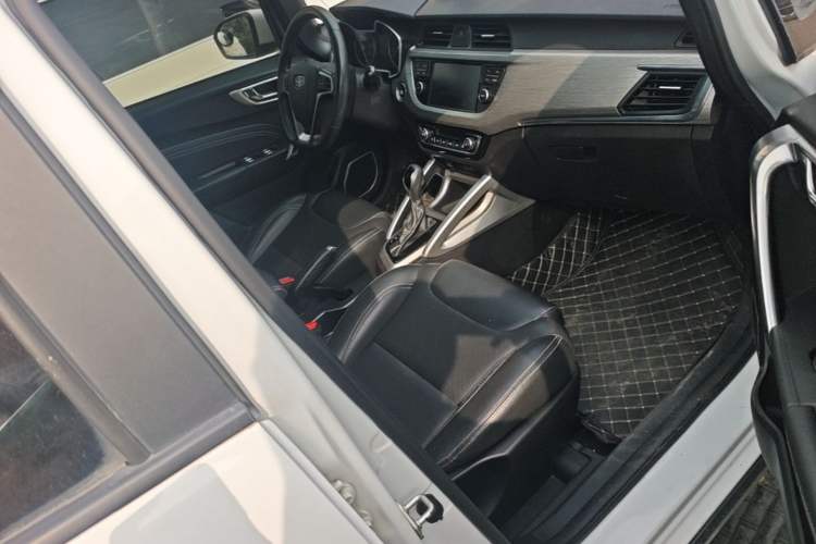 Used Geely Auto Vision X3 2017 1.5L Automatic Luxury Model Right Front Seat