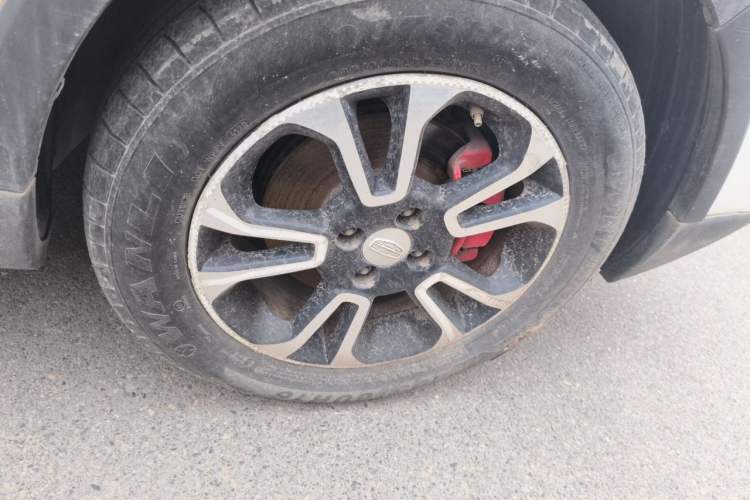 Used Geely Auto Vision X3 2017 1.5L Manual Luxury Model Right Front Wheel Hub