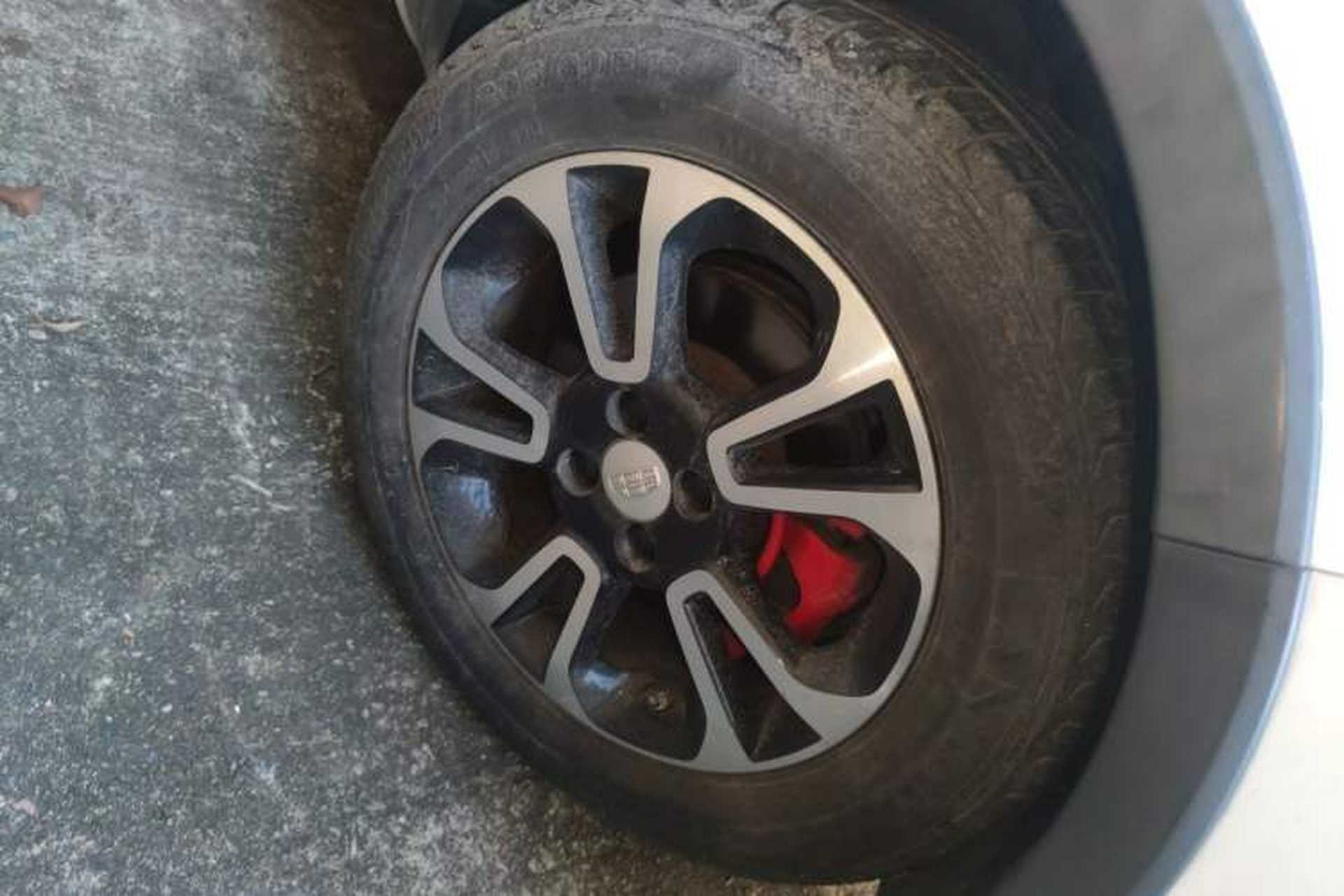 Used Geely Auto Vision X3 2017 1.5L Automatic Luxury Model Right Front Wheel Hub