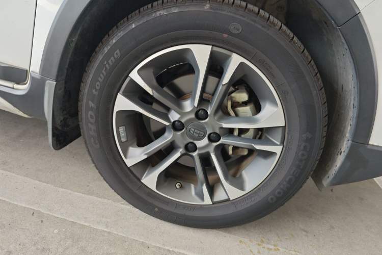 Used Geely Auto Vision X3 2017 1.5L Automatic Elite Model Right Front Wheel Hub