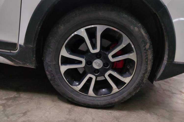 Used Geely Auto Vision X3 2017 1.5L Automatic Luxury Model Right Front Wheel Hub