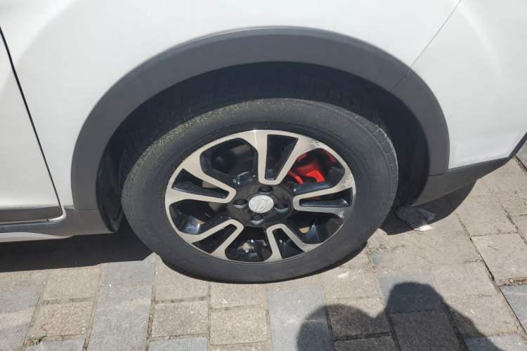 Used Geely Auto Vision X3 2017 1.5L Automatic Luxury Model Right Front Wheel Hub