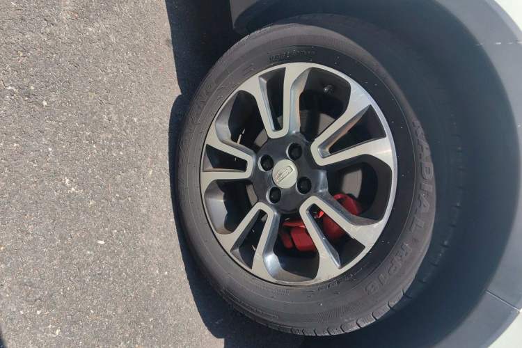 Used Geely Auto Vision X3 2017 1.5L Automatic Luxury Model Right Front Wheel Hub