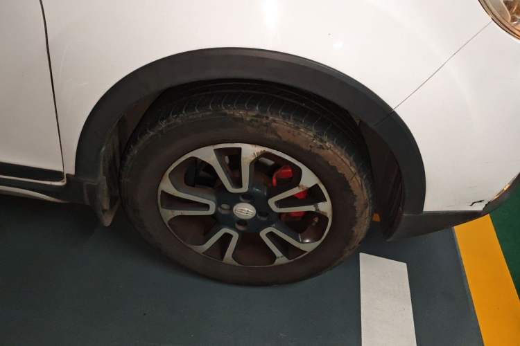 Used Geely Auto Vision X3 2017 1.5L Automatic Luxury Model Right Front Wheel Hub