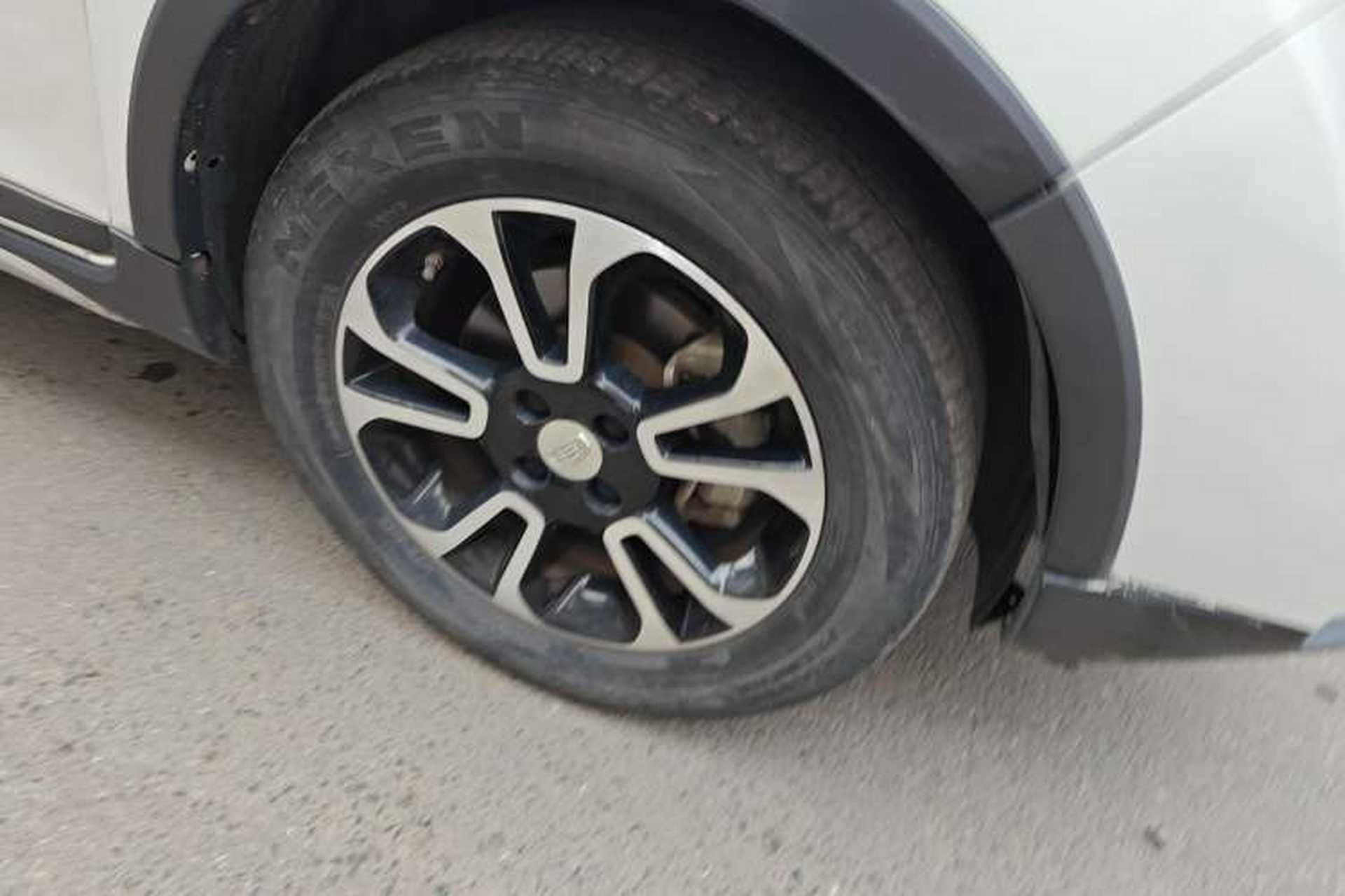 Used Geely Auto Vision X3 2017 1.5L Automatic Elite Model Right Front Wheel Hub