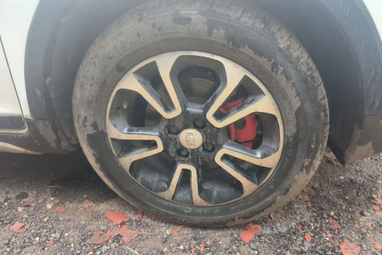 Used Geely Auto Vision X3 2017 1.5L Manual Luxury Model Right Front Wheel Hub