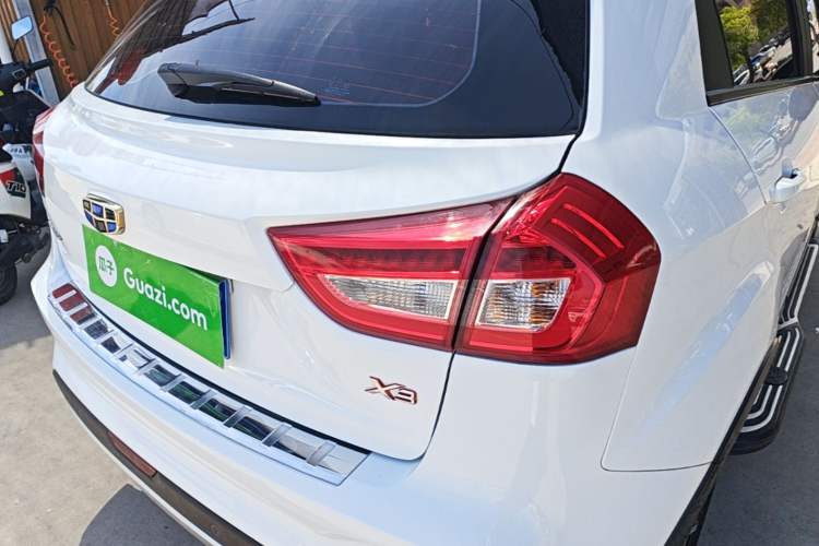 Used Geely Auto Vision X3 2017 1.5L Automatic Luxury Model Right Rear Taillight