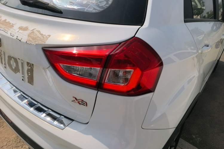 Used Geely Auto Vision X3 2017 1.5L Automatic Luxury Model Right Rear Taillight