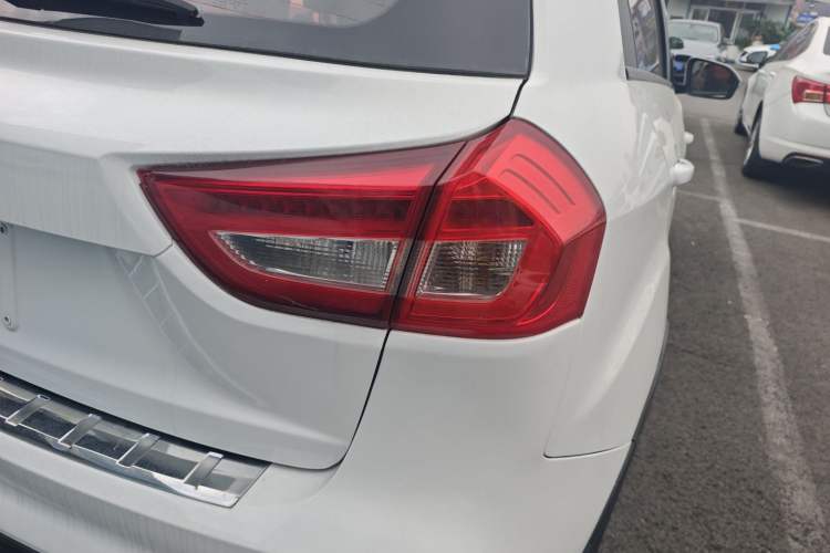 Used Geely Auto Vision X3 2017 1.5L Automatic Luxury Model Right Rear Taillight