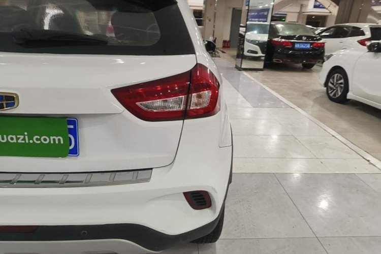 Used Geely Auto Vision X3 2017 1.5L Automatic Elite Model Right Rear Taillight