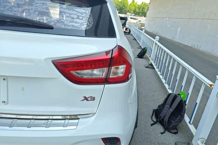 Used Geely Auto Vision X3 2017 1.5L Manual Luxury Model Right Rear Taillight