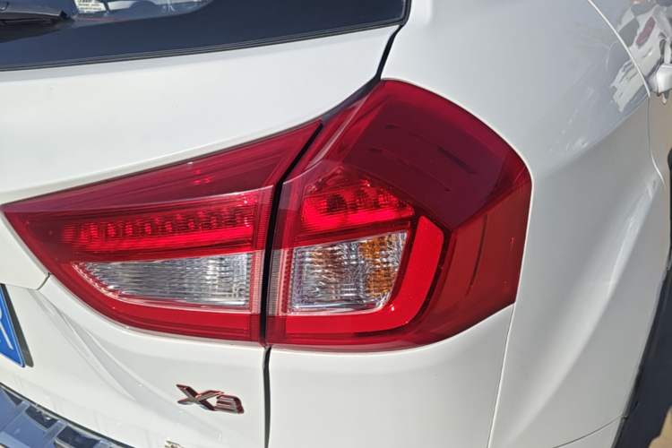 Used Geely Auto Vision X3 2017 1.5L Automatic Luxury Model Right Rear Taillight