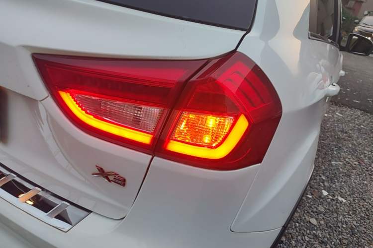 Used Geely Auto Vision X3 2017 1.5L Manual Elite Model Right Rear Taillight