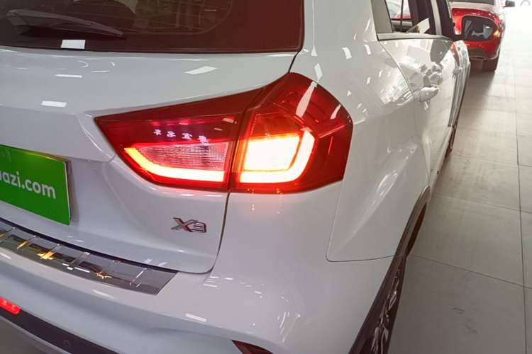 Used Geely Auto Vision X3 2017 1.5L Automatic Luxury Model Right Rear Taillight