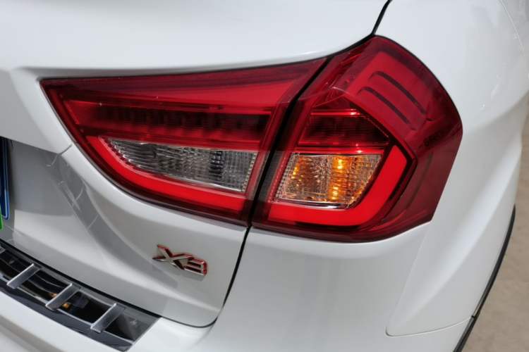 Used Geely Auto Vision X3 2017 1.5L Automatic Elite Model Right Rear Taillight