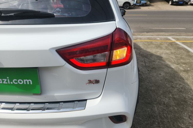 Used Geely Auto Vision X3 2017 1.5L Manual Elite Model Right Rear Taillight