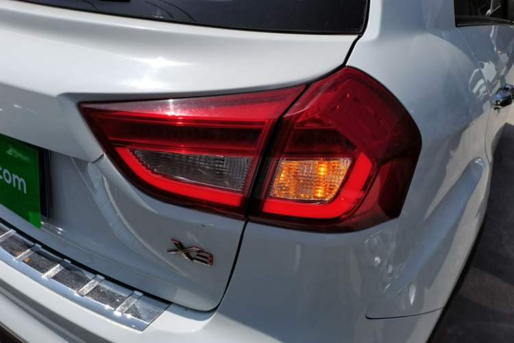 Used Geely Auto Vision X3 2017 1.5L Automatic Luxury Model Right Rear Taillight