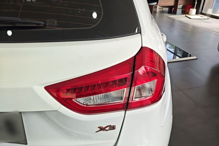 Used Geely Auto Vision X3 2017 1.5L Manual Luxury Model Right Rear Taillight