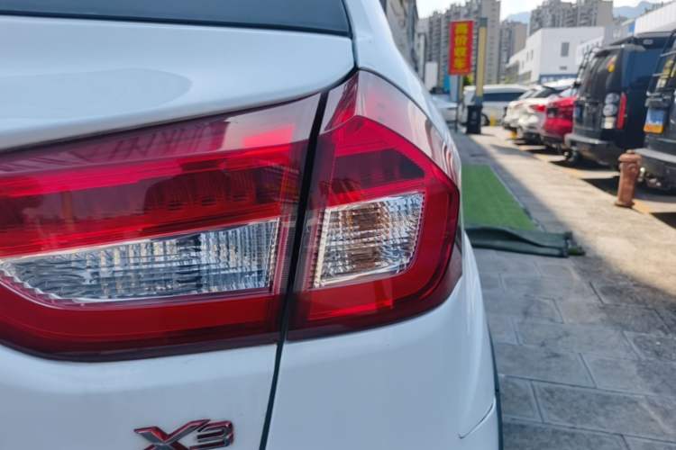Used Geely Auto Vision X3 2017 1.5L Automatic Luxury Model Right Rear Taillight