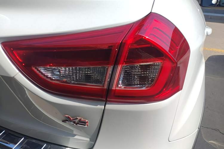Used Geely Auto Vision X3 2017 1.5L Manual Elite Model Right Rear Taillight
