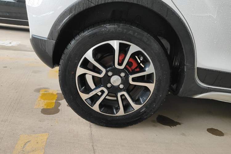 Used Geely Auto Vision X3 2017 1.5L Automatic Luxury Model Right Rear Wheel Hub