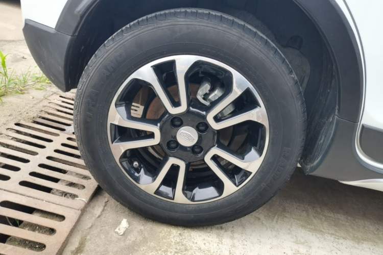 Used Geely Auto Vision X3 2017 1.5L Manual Elite Model Right Rear Wheel Hub