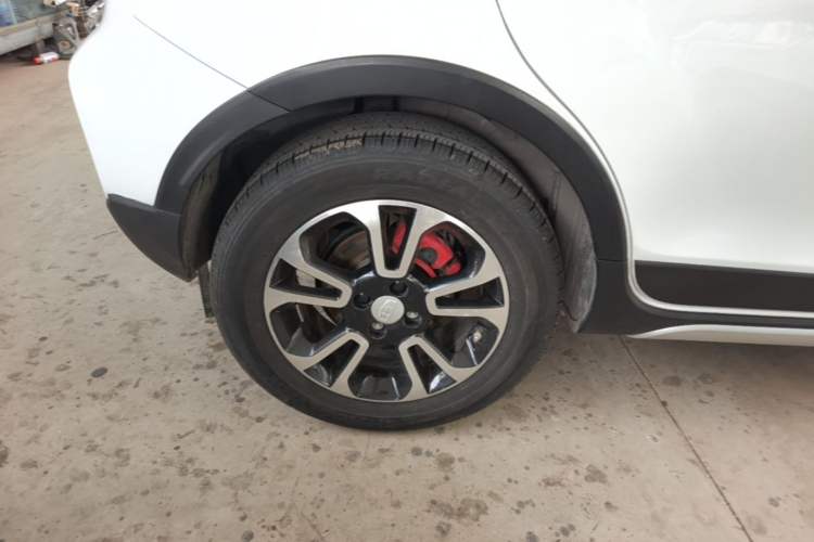 Used Geely Auto Vision X3 2017 1.5L Manual Luxury Model Right Rear Wheel Hub