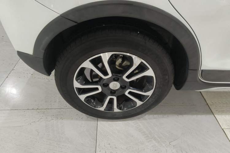Used Geely Auto Vision X3 2017 1.5L Automatic Elite Model Right Rear Wheel Hub