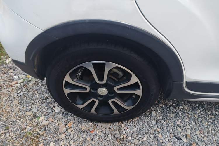 Used Geely Auto Vision X3 2017 1.5L Manual Elite Model Right Rear Wheel Hub