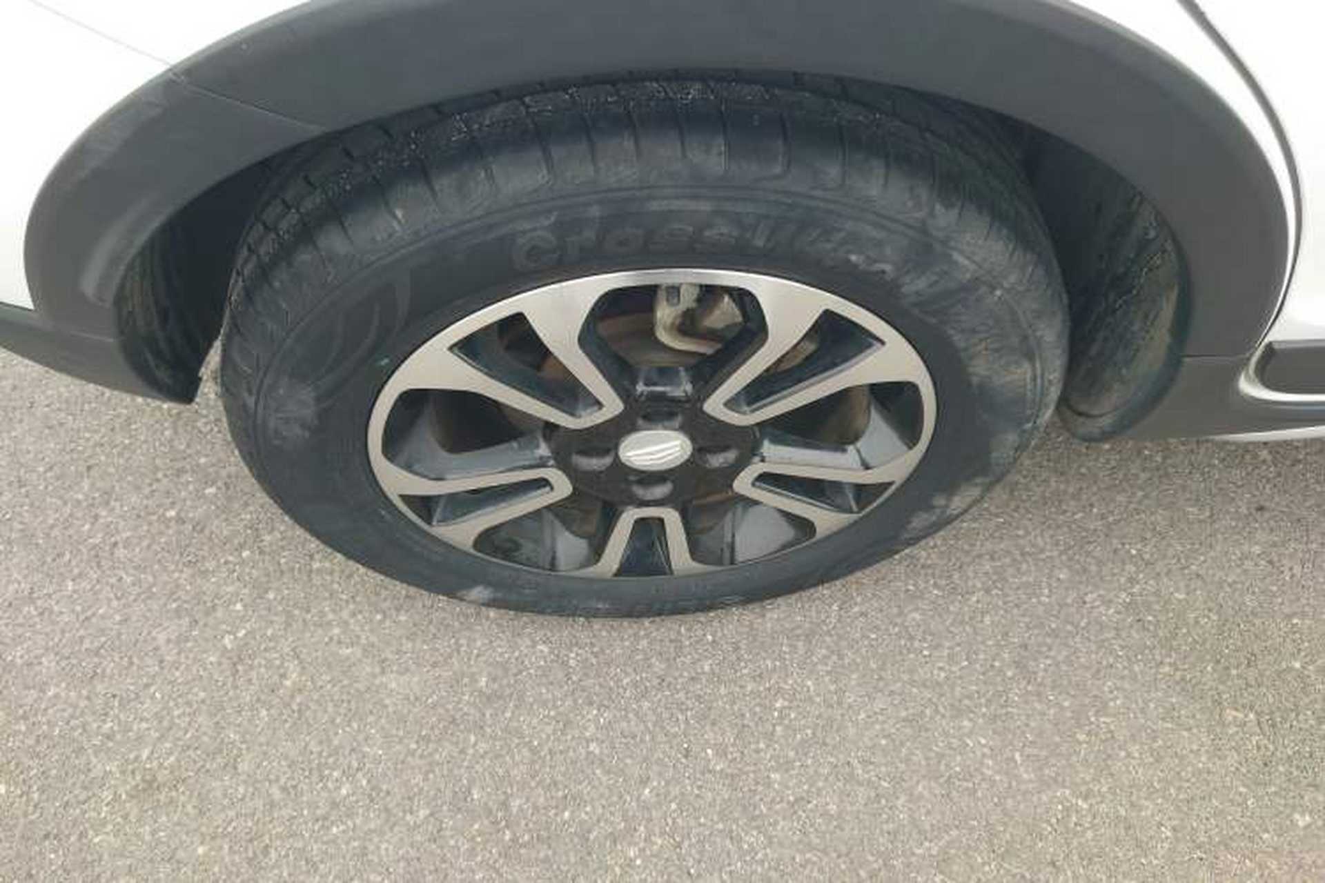 Used Geely Auto Vision X3 2017 1.5L Automatic Elite Model Right Rear Wheel Hub