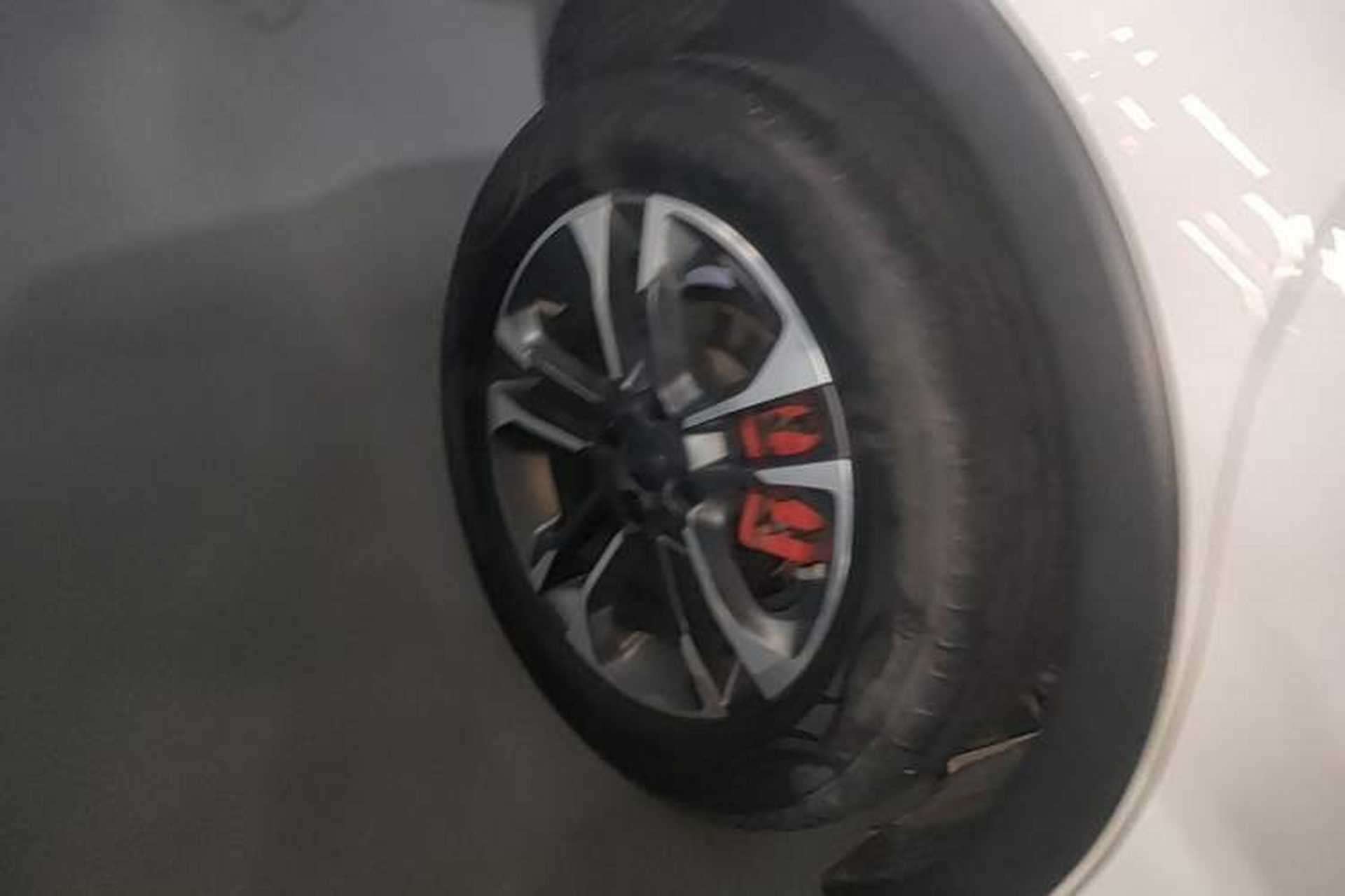 Used Geely Auto Vision X3 2017 1.5L Automatic Luxury Model Right Rear Wheel Hub