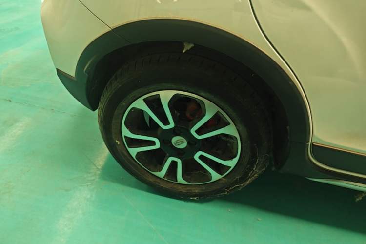 Used Geely Auto Vision X3 2017 1.5L Automatic Luxury Model Right Rear Wheel Hub