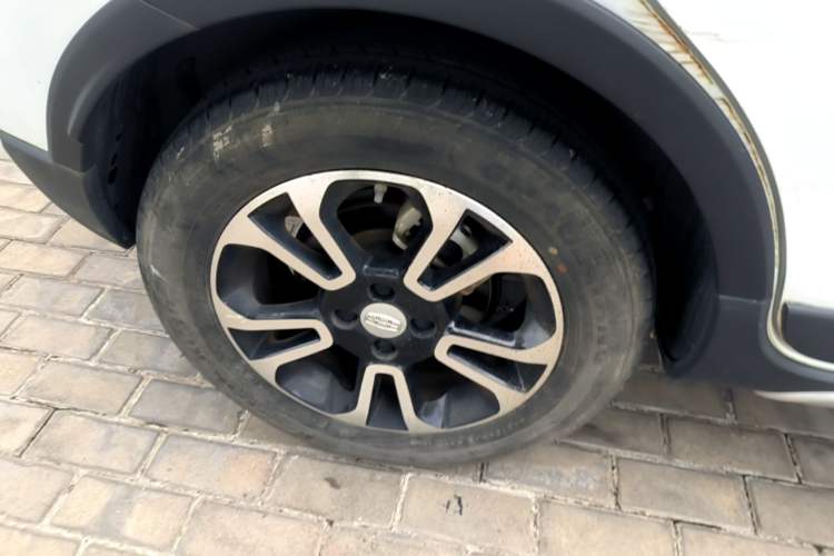 Used Geely Auto Vision X3 2017 1.5L Automatic Elite Model Right Rear Wheel Hub
