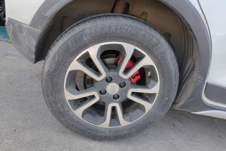 Used Geely Auto Vision X3 2017 1.5L Automatic Luxury Model Right Rear Wheel Hub