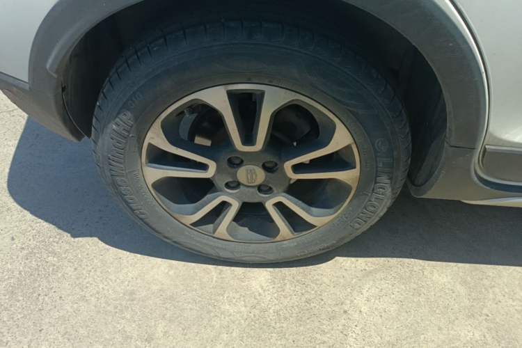 Used Geely Auto Vision X3 2017 1.5L Automatic Elite Model Right Rear Wheel Hub