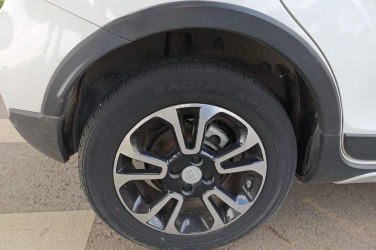 Used Geely Auto Vision X3 2017 1.5L Manual Elite Model Right Rear Wheel Hub