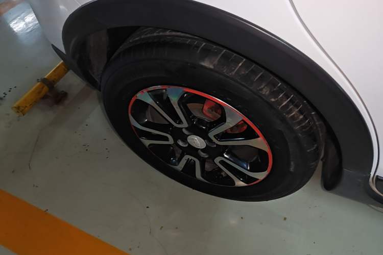 Used Geely Auto Vision X3 2017 1.5L Automatic Luxury Model Right Rear Wheel Hub