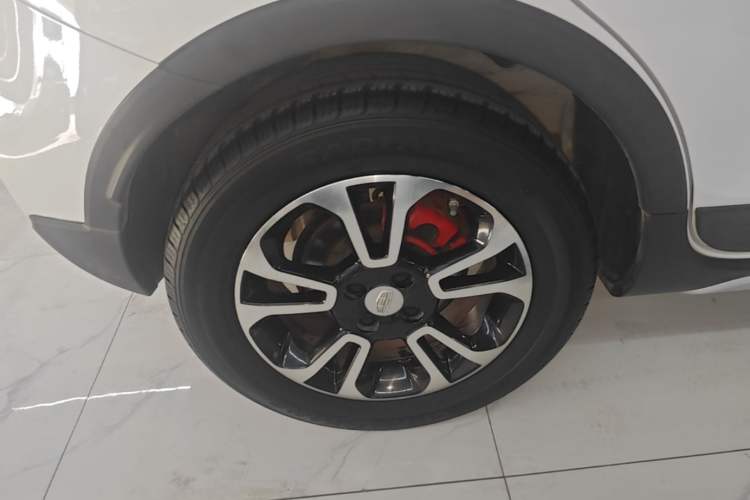 Used Geely Auto Vision X3 2017 1.5L Automatic Luxury Model Right Rear Wheel Hub