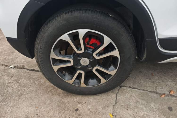 Used Geely Auto Vision X3 2017 1.5L Automatic Luxury Model Right Rear Wheel Hub