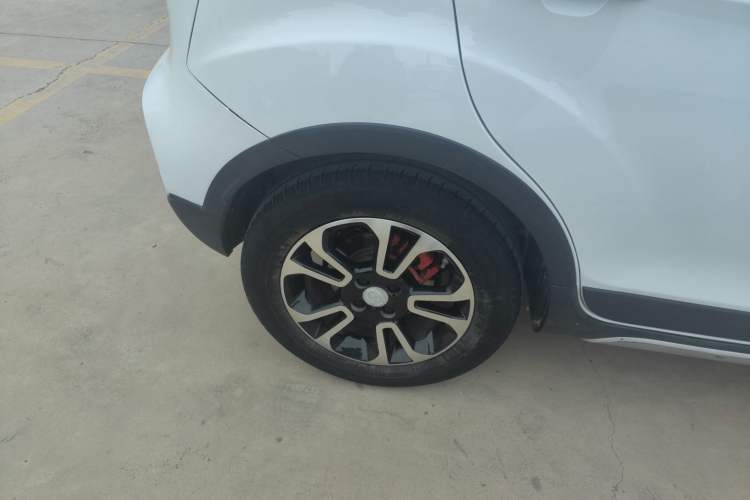 Used Geely Auto Vision X3 2017 1.5L Automatic Luxury Model Right Rear Wheel Hub
