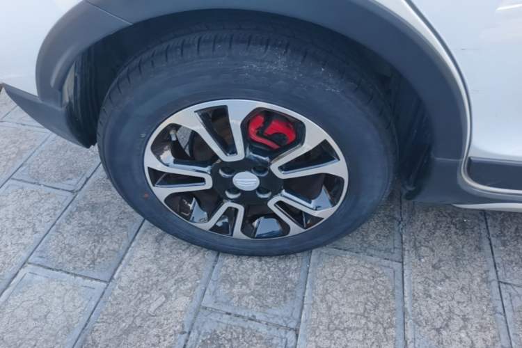 Used Geely Auto Vision X3 2017 1.5L Automatic Luxury Model Right Rear Wheel Hub
