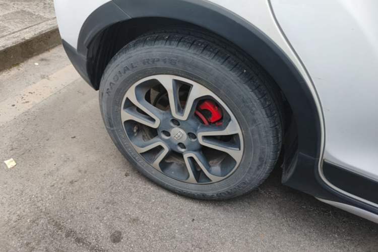 Used Geely Auto Vision X3 2017 1.5L Automatic Luxury Model Right Rear Wheel Hub